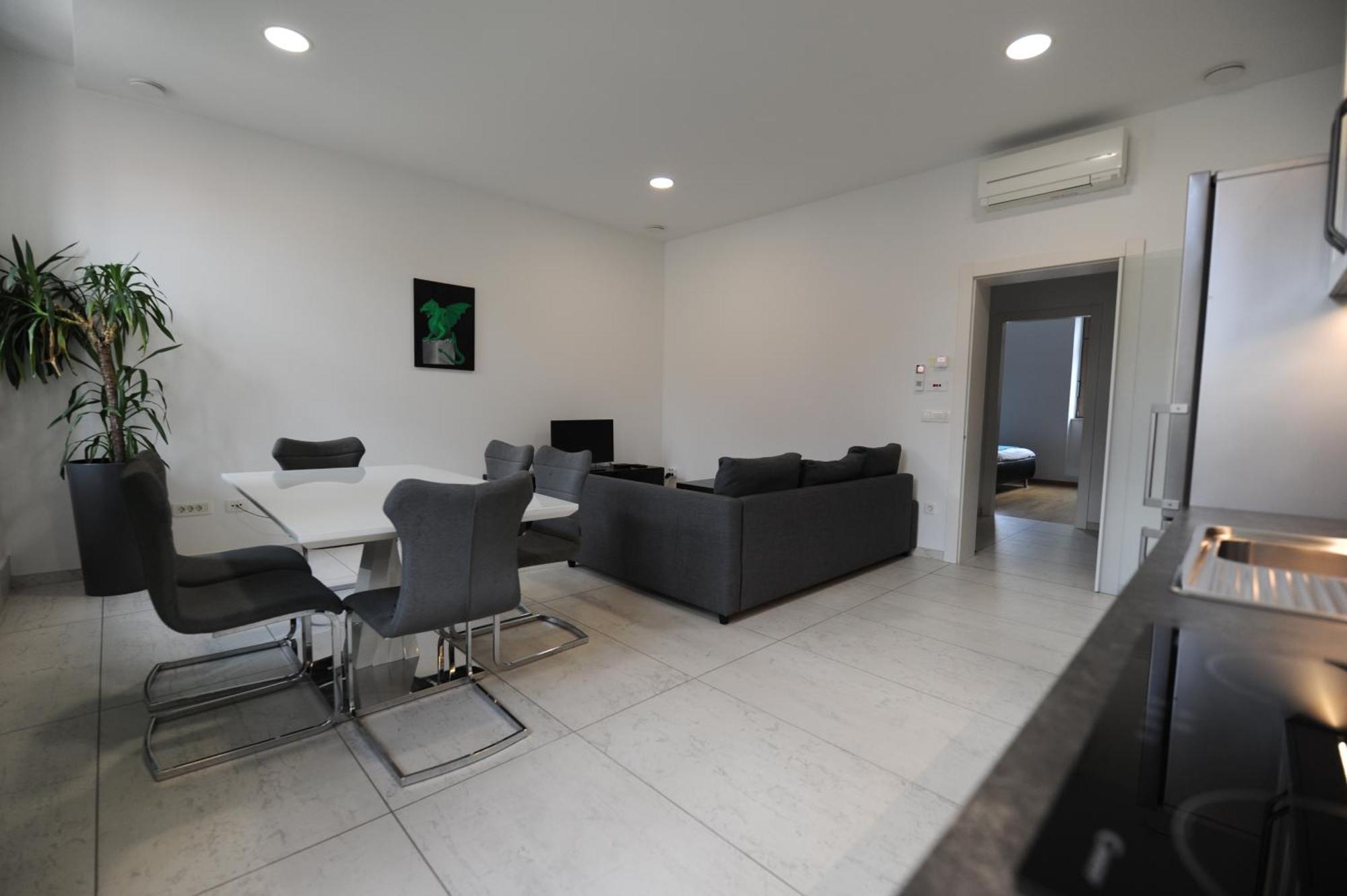 Argo Apartments ลูบลิยานา ภายนอก รูปภาพ